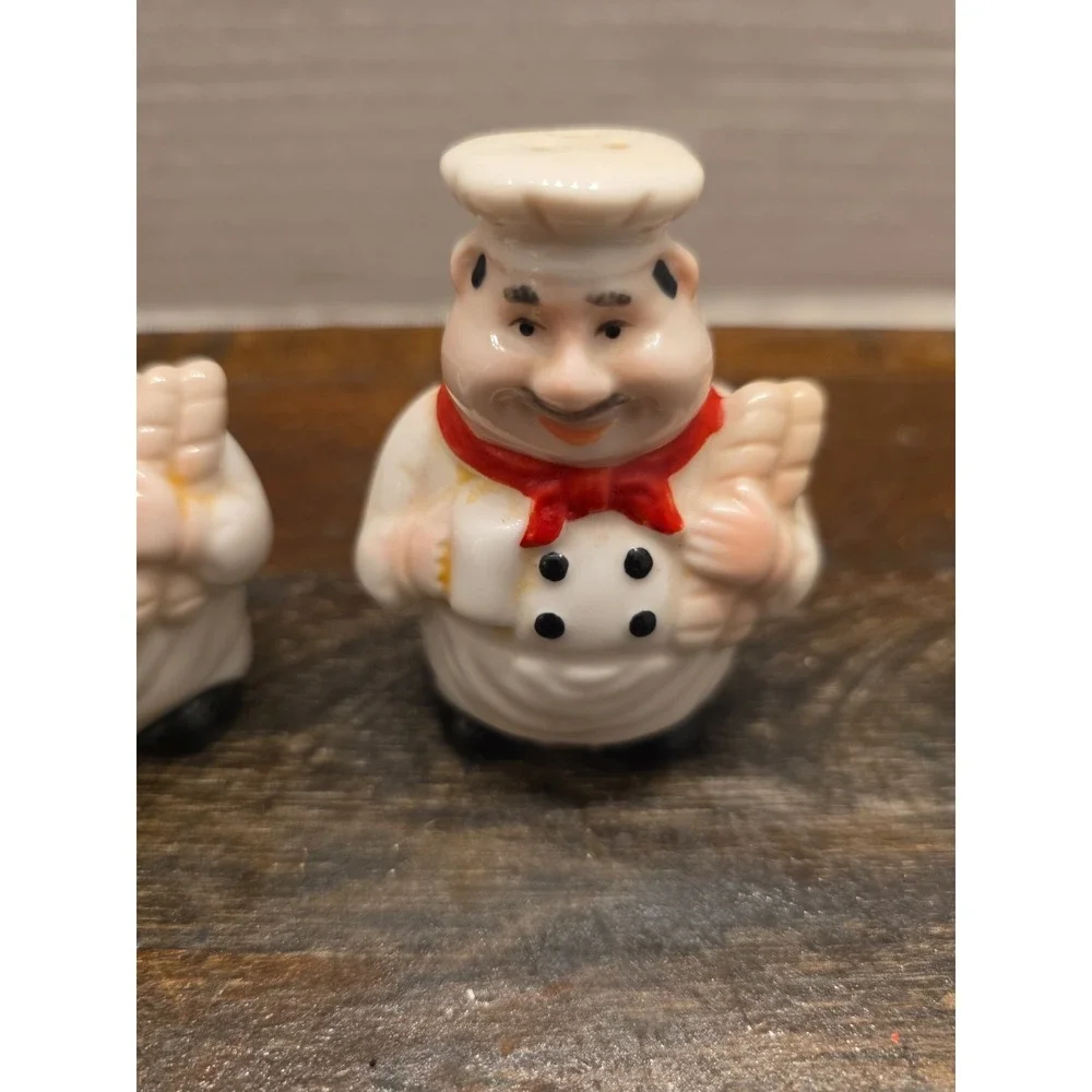 Vintage Fat Italian Chef Salt and Pepper Shaker Matching Set